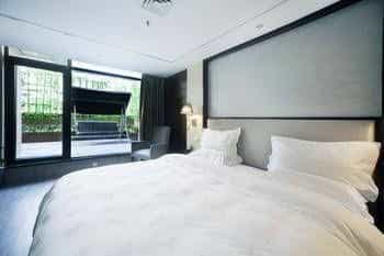 Phoenix Regalia Hotel Chunxi - Chengdu Phoenix Regalia Hotel Chunxi - Chengdu