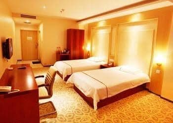 Yishang Holiday Inn Yishang Holiday Inn