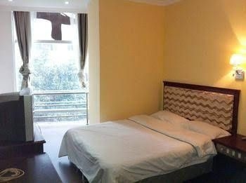 Dragon Hotel 168 Zhujiang New City Branch1