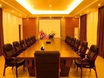Nanning Hawks Holiday Hotel4