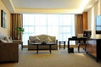 Lvliang Oriental Lily Hotel2