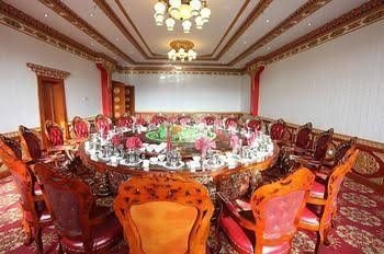 Shangri-la Zhaxidele Hotel4