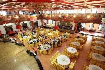 Shangri-la Zhaxidele Hotel3