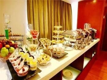 Tangshan Iris Orchard All Suites Hotel1