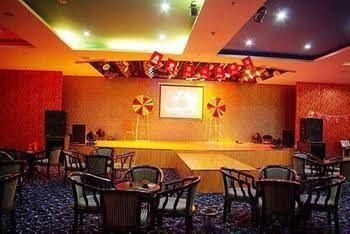 Jiaozuo Xingpeng Zhongzhou Holiday Hotel1