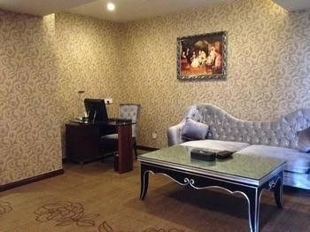 Meyes International Hotel0