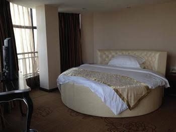 Meyes International Hotel1