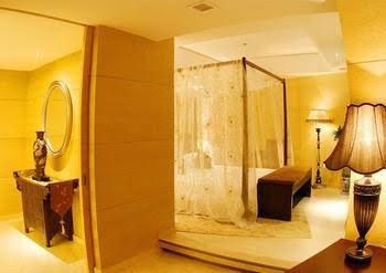 Shi Wei Tian Holiday Hotel - Yangzhou0