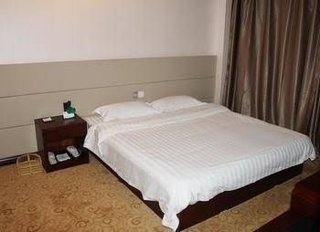 China Rushan Champs Elysees Hotel4