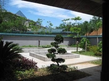 Salt Water Hot Spring Mountain Villa4