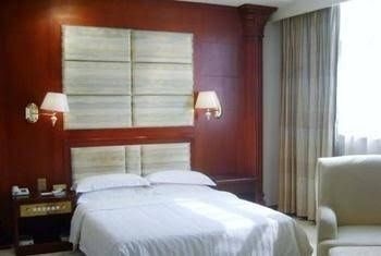 Deyi Hotel Henan1