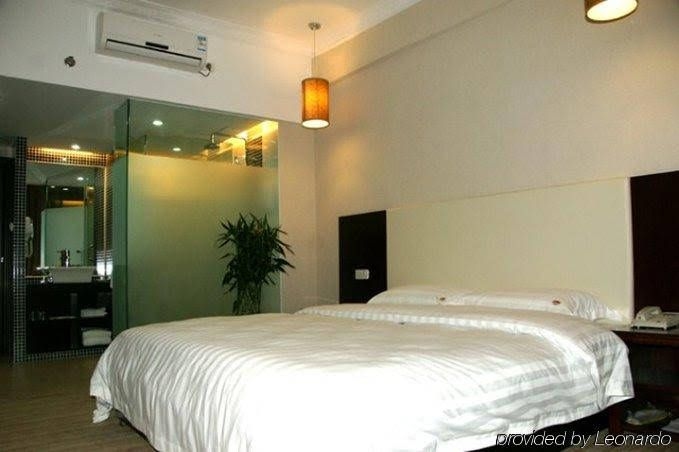 Oriental Pearl Hotel3