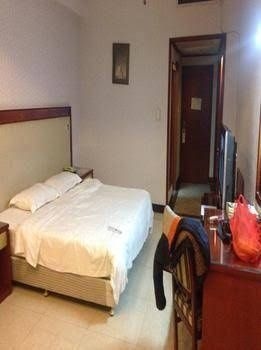 Junyue Hotel4