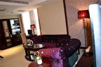 Zhongzhou International Hotel4