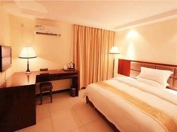 Purple Attic Holiday Hotel4