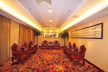 Picturesque Hotel2