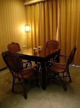 Super 8 Hotel Xingrong4