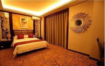 Eastbay Holiday Inn4