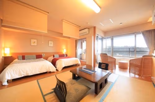 Twin Room with Bathroom