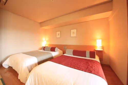 Twin Room with Bathroom