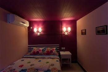 No. 16 West Lane Inn Guilin3