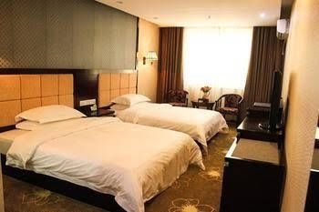 One More Day Hotel0