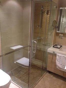 Injoy Hotel1