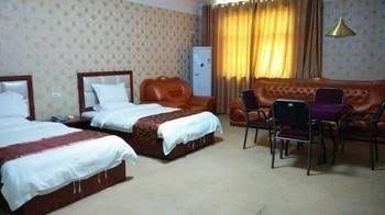Yanshi 7 Star Express Hotel4