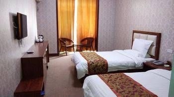 Yanshi 7 Star Express Hotel2