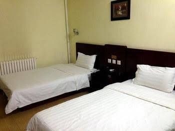 Zhonglian Xinhua Hotel West Railway Station Branch4