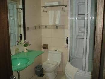Jinan Mingfeng Hotel - Zhangqiu Jinan Mingfeng Hotel - Zhangqiu