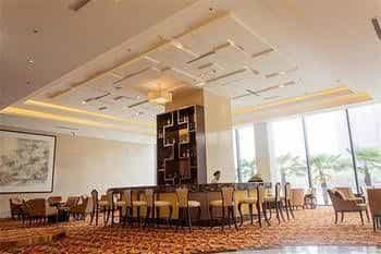 Howard Johnson Hotel