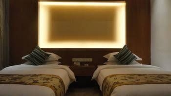Chinese International Seven Saints SPA Hotel4