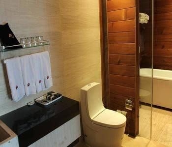 Junyi Grioup Hotel Limited3