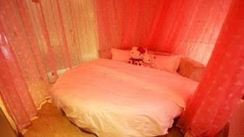 Rose Theme Hotel4