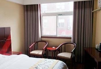 Zhengzhou Longfei Hotel1