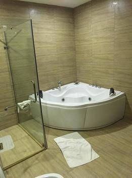 Jilin Junhe Holiday Hotel4