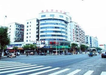Luoyuan Spring Business Hotel2