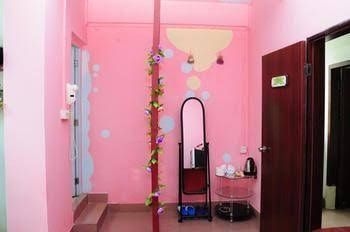 Guangzhou 18 Years Old Apartment0