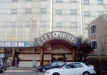 City Palace Tourist Hotel1
