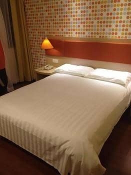 Home Inn Hotel4