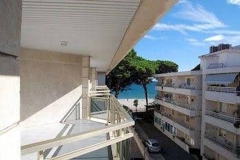 Apartamentos Zeus Versailles1