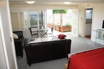 Russell View Apartments Russell View Apartments