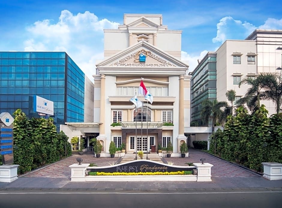 โรงแรมบลูสกาย ปันดูราตา จิกินี (Blue Sky Hotel Pandurata Cikini)0
