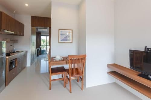 Suite with Mountain View