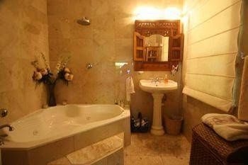 Villa Gatzby at Jolly Harbour0