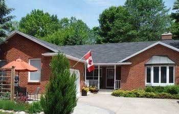 Bogart's Bed and Breakfast0