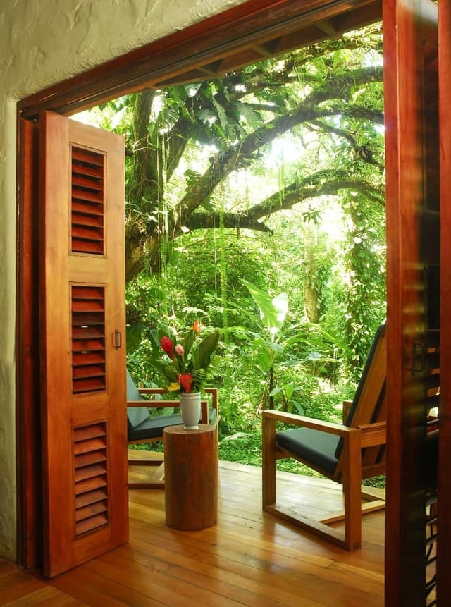 LODGE CAPACITY 3
