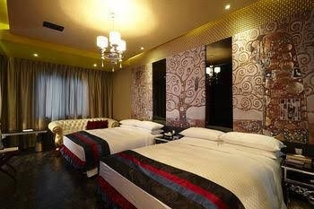 Phoenix Hotel3
