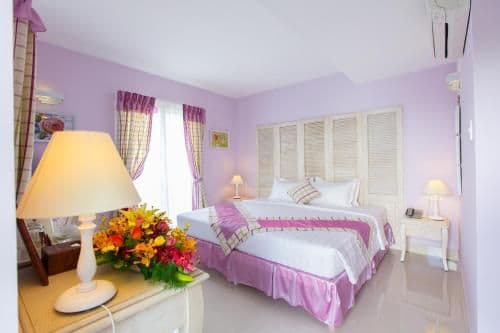 Executive Deluxe Double or Twin Room with Balcony